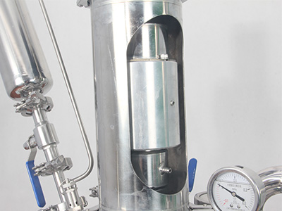 Doppelschichtiger Edelstahlreaktor mit elektrischer Heizung detail - Kombinations-Gleitringdichtung aus Edelstahlgraphit, hat Verschleißfestigkeit, hohe Temperaturbeständigkeit und bessere Abdichtung.