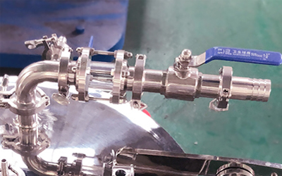 Ethanol-Zentrifugenextraktor für Hanf-CBD-Öl detail - Ethanol-Zufuhranschluss mit Ventil.
